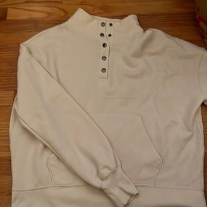 Lounge life pullover from kohl’s, good condition